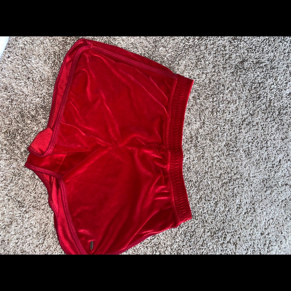Velvet Hollister short